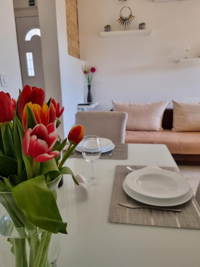 Bruno'S Poolside Apartments - Near Beach Trogir Zewnętrze zdjęcie