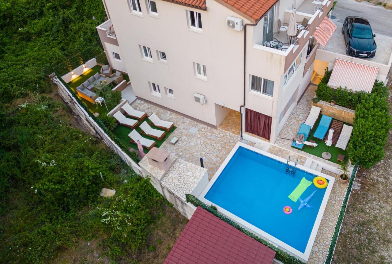 Bruno'S Poolside Apartments - Near Beach Trogir Zewnętrze zdjęcie