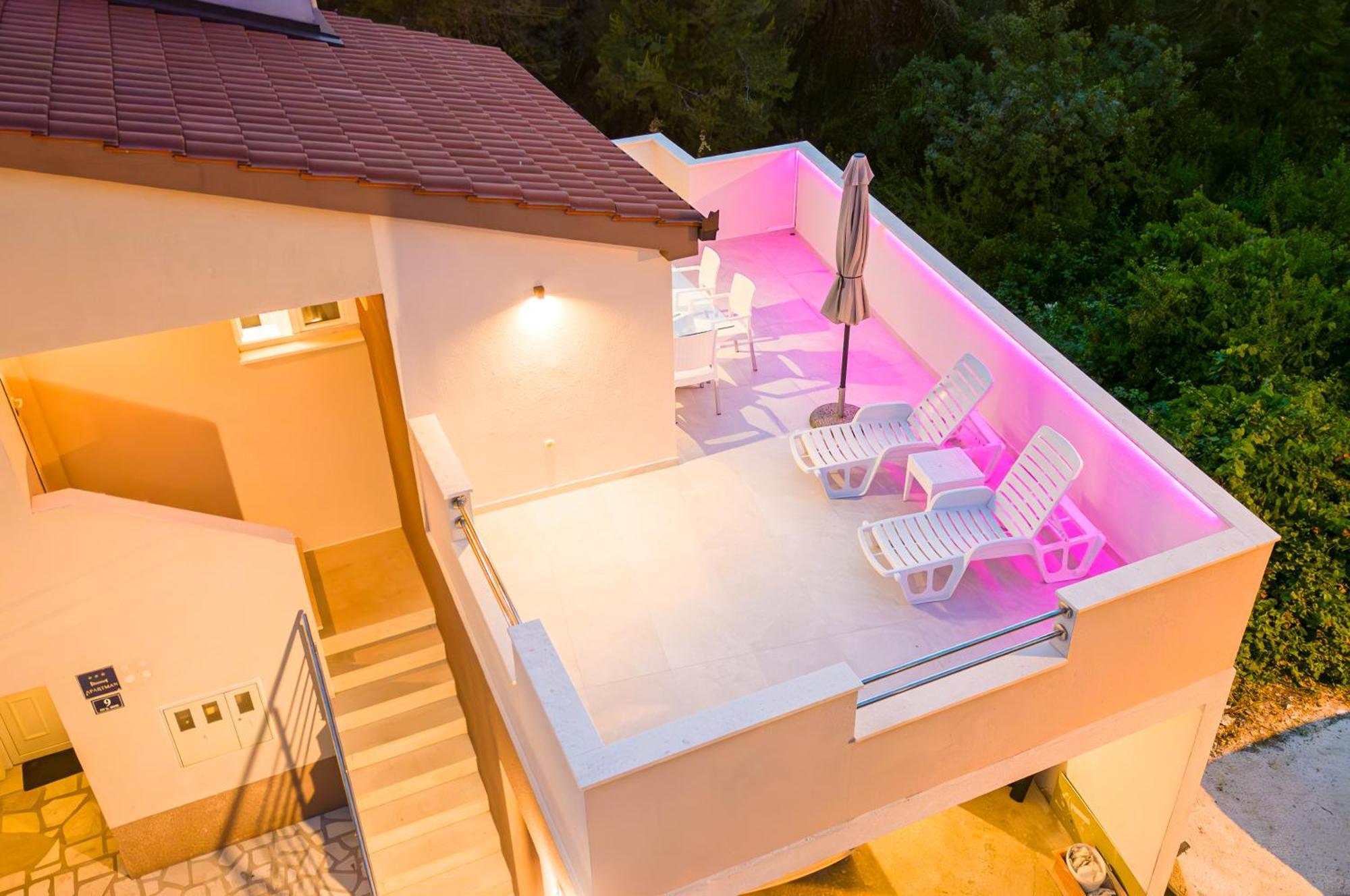 Bruno'S Poolside Apartments - Near Beach Trogir Zewnętrze zdjęcie